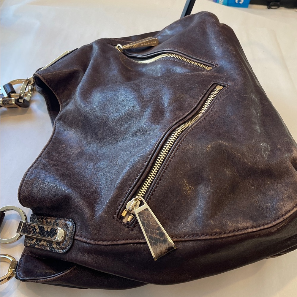 Michael Kors "Matilda" brown pebble leather and snakeskin zipper accent hobo bag - Picture 7 of 7